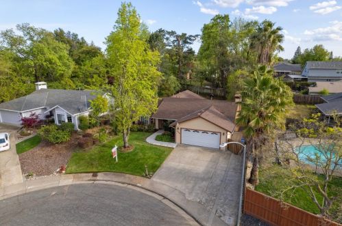 8648 Timber Ct, Citrus Heights CA  95662-4451 exterior