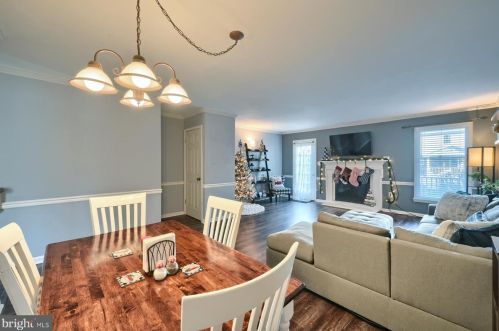 3 Fairfax Vlg, Harrisburg PA  17112-9557 exterior