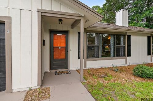 8 Bracken Ln, Palm Coast, FL 32137-8770