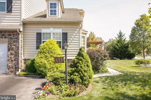 179 Providence Ln, Lansdale, PA 19446-6667