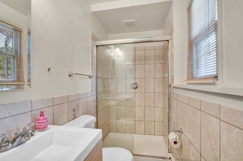 108 Nantucket Dr, Fishkill NY  12524-1021 exterior