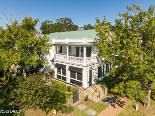 215 Coosaw Point Blvd, Beaufort, SC 29907-2171