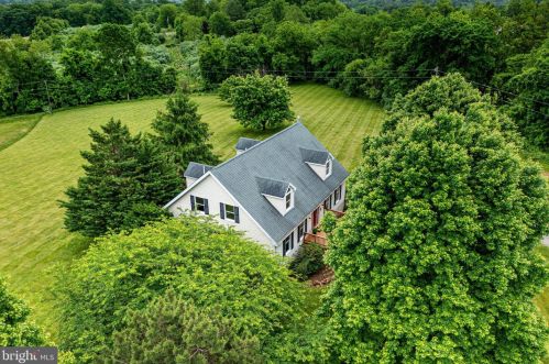 14260 Rehobeth Church Rd, Lovettsville VA  20180-3218 exterior