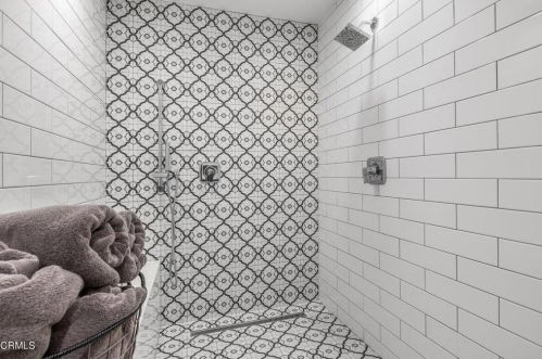 4612 Falkirk Bay, Oxnard CA  93035-3700 exterior