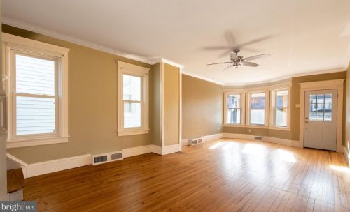 1151 Wood Ave, Easton PA  18042-3271 exterior