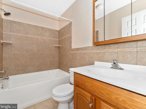 524 Brooke St, Charles Town WV  25414-1106 exterior