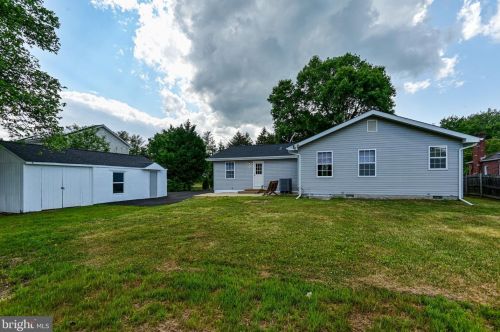 1954 Old Kirkwood Rd, Bear DE  19701-2235 exterior