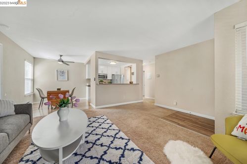 515 Lancaster Ln, West Pittsburg, CA 94565-6671