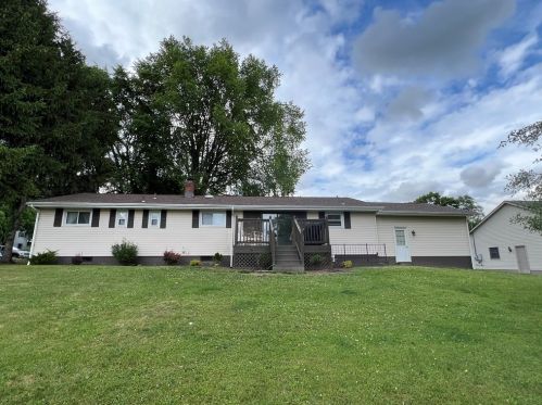 808 Fairmont Ave, New Castle PA  16105-2374 exterior