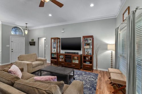 1404 Wilderness St, Denton, TX 76205-5145