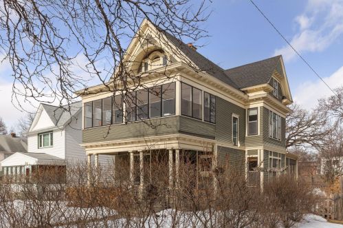 415 6th St, Minneapolis, MN 55415-1407