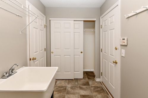 1444 Home Wood Ct, Amelia OH  45102-1687 exterior