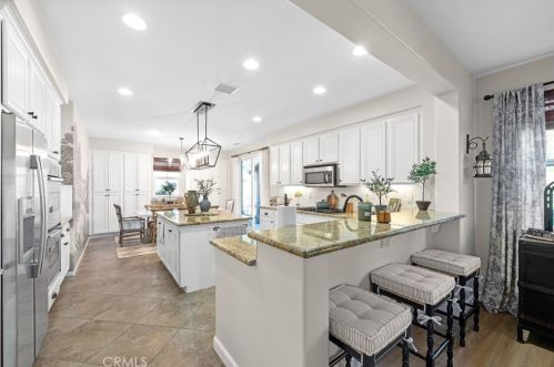 45730 Shasta Ln, Temecula CA  92592-1383 exterior