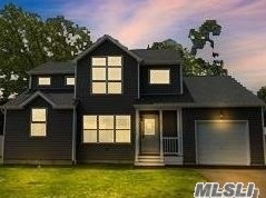 56 Twin Pine Ln, Center Moriches, NY 11934-2815
