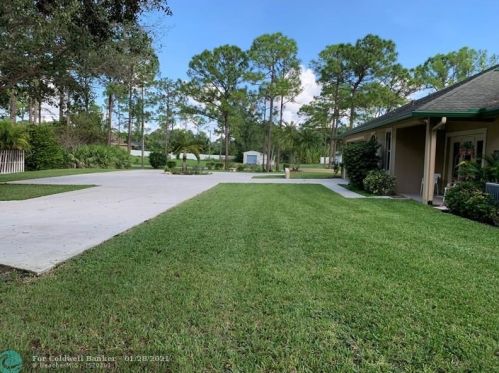 13716 75th Ln, West Palm Beach, FL 33412-2125