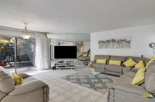 1430 Camino Real, Palm Springs, CA 92264-8871