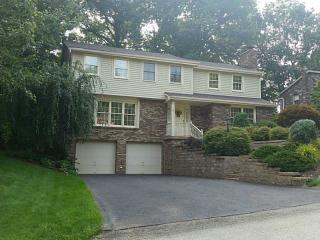 619 Westshire Dr, Greensburg, PA 15601-6052
