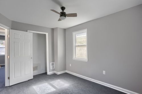 115 Maplewood Ave, Ambridge PA 15003-2412 exterior