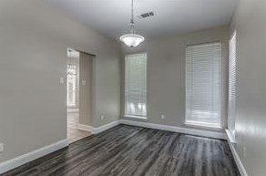 1829 Kingston Ln, Lewisville TX  75028-7304 exterior