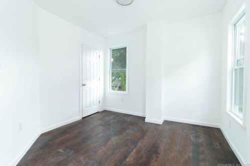 125 Denver Ave, Bridgeport CT  06605-1903 exterior