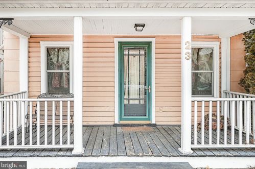 23 Water St, Charnita, PA 17320-8331