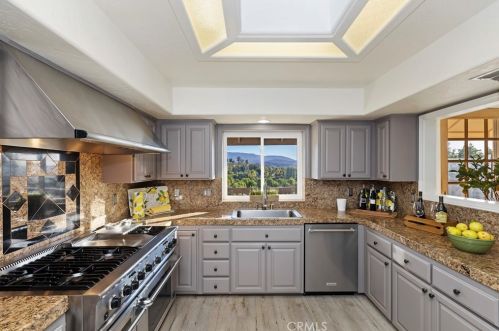 41777 Parado Del Sol Dr, Temecula CA  92592-8998 exterior