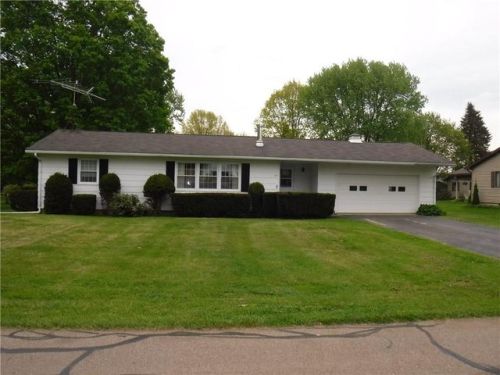 19 Whitney Ave, Frewsburg, NY 14738-9536
