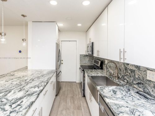 7891 11th St, Hollywood FL 33024-5148 exterior