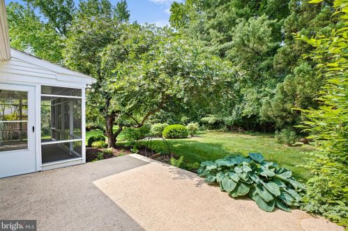 1004 Oriente Ave, Wilmington, DE 19807-2261