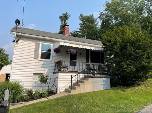 311 Walnut St, Monongahela, PA 15063-1635