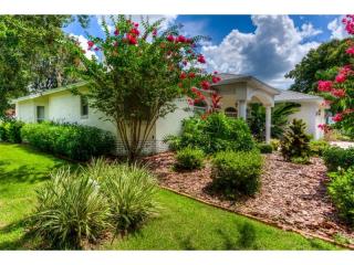 3030 River Woods Dr, Parrish, FL 34219-8925