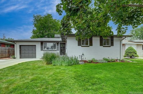 2045 Xavier St, Denver CO  80219-5048 exterior