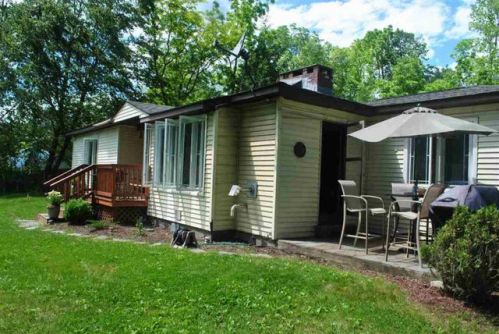 79 Elm Hill St, Springfield, VT 05156-2420