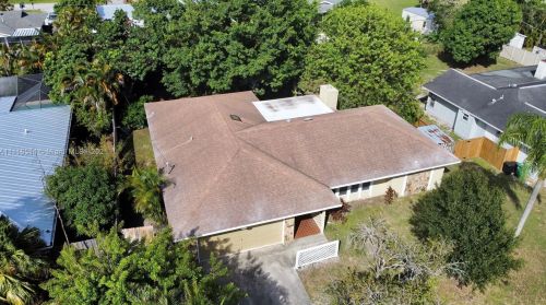 613 Crescent Ave, Fort Pierce, FL 34984-4504