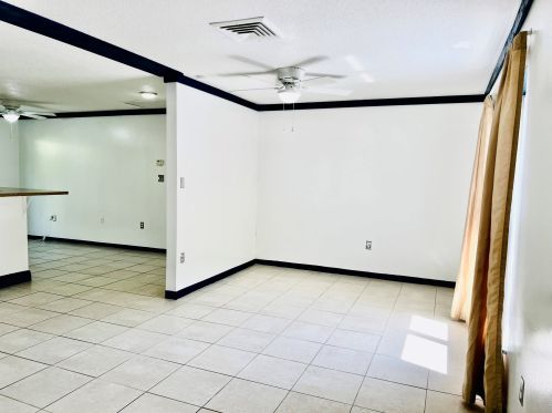 803 15th St, Fort Pierce, FL 34950-4935