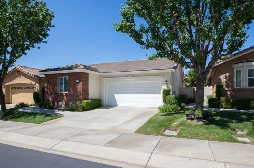 169 Canary Crk, Beaumont CA  92223-7311 exterior
