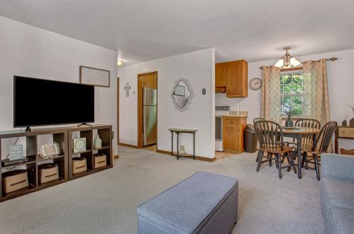 5602 Berry Ct, Greendale WI  53129-1807 exterior
