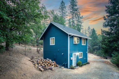 13425 Wild Life Ln, Grass Valley, CA 95945-7928