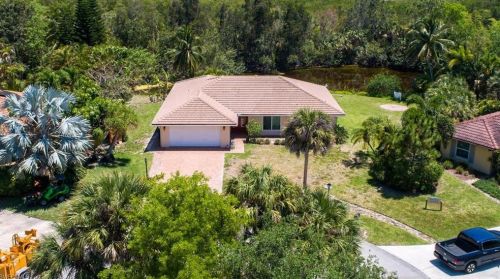 27164 Edenbridge Ct, Bonita Springs, FL 34135-4331