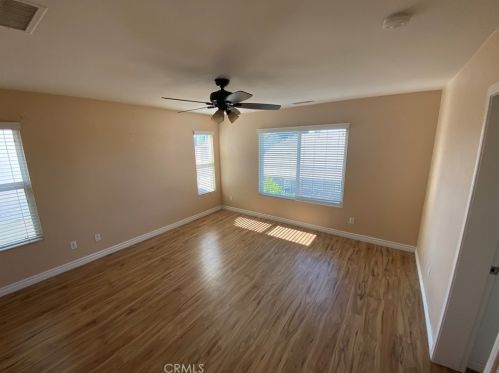 1323 Burdock St, Beaumont CA  92223-8301 exterior