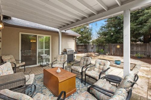 1623 Harvest Glen Dr, Chico CA  95928-7372 exterior