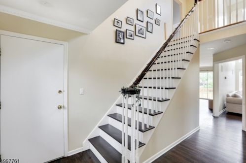 3 Orchard Ct, Montclair NJ  07042-3130 exterior