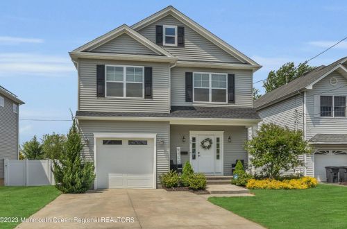 35 Laurel St, West Long Branch NJ  07764-1418 exterior