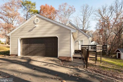 12900 Verrey Ct, Spotsylvania VA  22551-8009 exterior