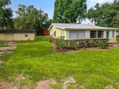 396 Collins St, Umatilla FL  32784-8387 exterior