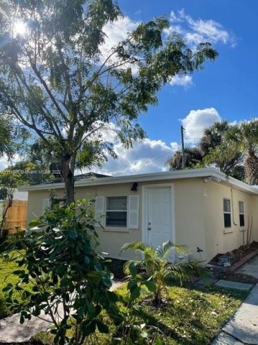 522 20th Ct, Boynton Beach, FL 33435-7222