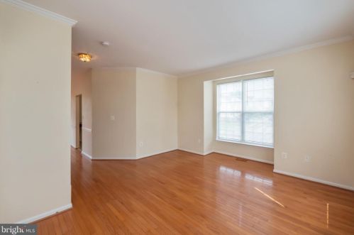 15261 Brazil Cir, Woodbridge, VA 22193-5535