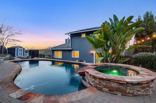 732 Colleen Dr, San Jose CA 95123-4608 exterior