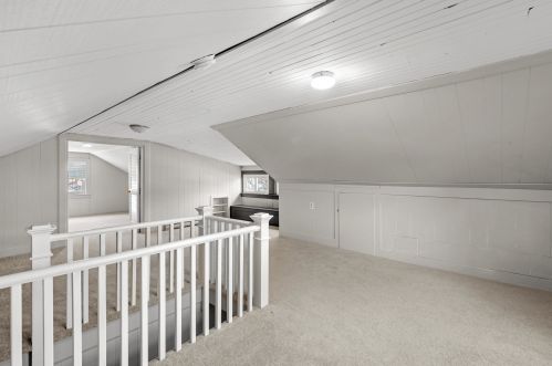 640 Mast Rd, Goffstown NH  03045 exterior