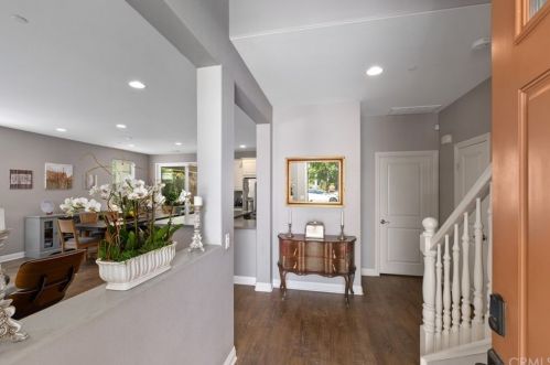 216 Compass, Irvine CA  92618-1154 exterior